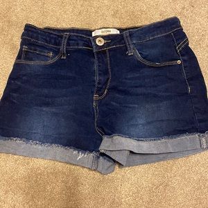 denim shorts that are very comfortable and very nice. only worn once